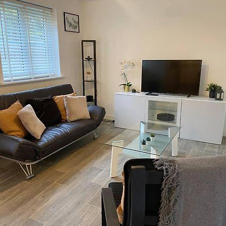 ברמינגהאם 2 Bedroom Private Spacious Apartment In West Midlands מראה חיצוני תמונה