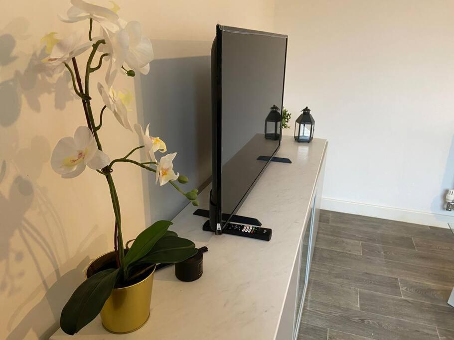 ברמינגהאם 2 Bedroom Private Spacious Apartment In West Midlands מראה חיצוני תמונה