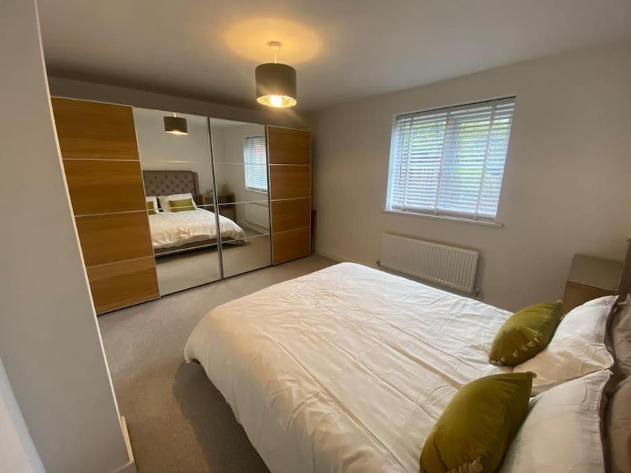 ברמינגהאם 2 Bedroom Private Spacious Apartment In West Midlands מראה חיצוני תמונה